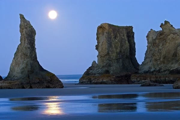 Moonset, Bandon Beach, Oregon