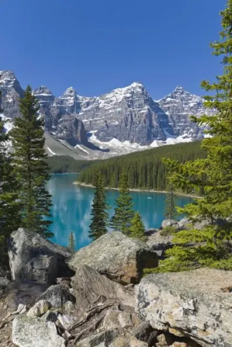 Framed Print : Moraine Lake, Canadian Rockies, Alberta, Canada Framed Print : Moraine Lake, Canadian Rockies, Alberta, Canada