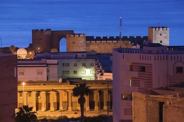 MOROCCO, Atlantic Coast, SAFI: Qasr, al, Bahr Portuguese Fort (b. 1508) & Town  /  Evening