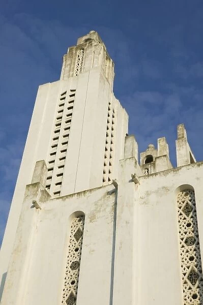 MOROCCO, Casablanca: Cathedrale du Sacre Coeur (b. 1930) Exterior