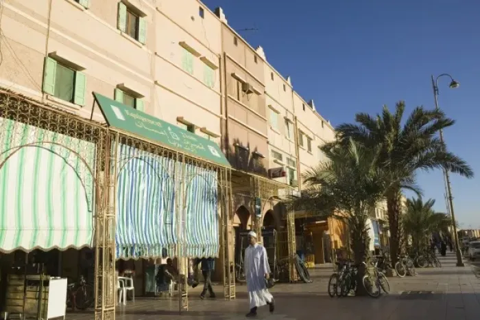 Framed Print : MOROCCO, Draa Valley, ZAGORA: Sidewalk Cafes on Boulevard Mohammed V Framed Print : MOROCCO, Draa Valley, ZAGORA: Sidewalk Cafes on Boulevard Mohammed V