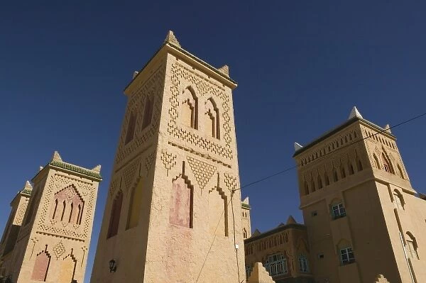 MOROCCO, Middle Atlas, MIDELT: Casbah Style, Hotel Kasbah Asmaa Exterior