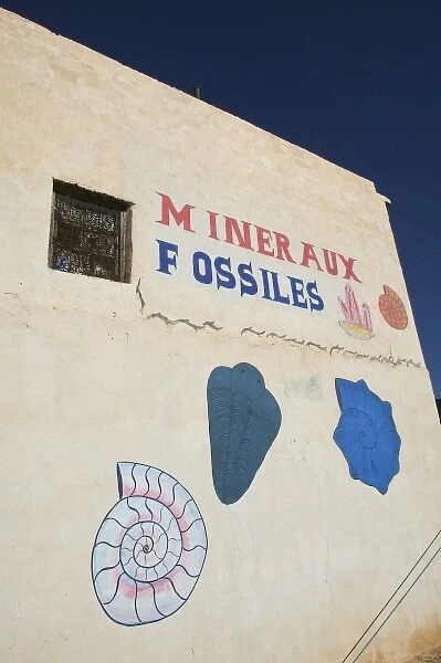 MOROCCO, Middle Atlas, MIDELT: Minerals and Fossils Store