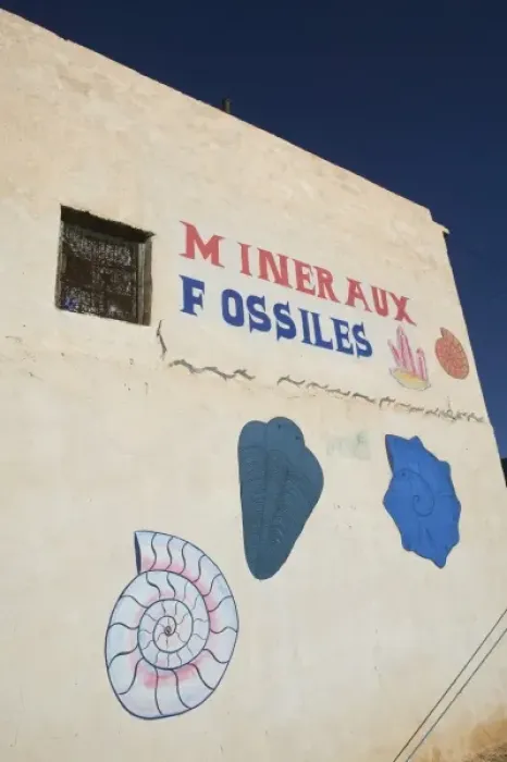Framed Print : MOROCCO, Middle Atlas, MIDELT: Minerals and Fossils Store Framed Print : MOROCCO, Middle Atlas, MIDELT: Minerals and Fossils Store