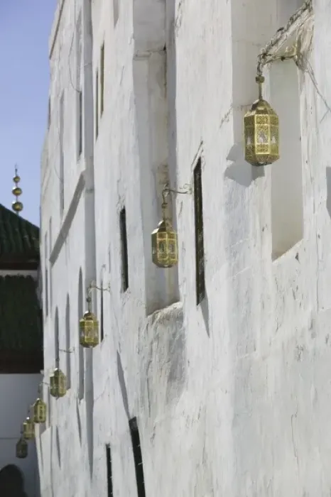 Framed Print : MOROCCO-Moulay-Idriss: Detail of the Mausoleum of Moulay Idriss, Saint and founder Framed Print : MOROCCO-Moulay-Idriss: Detail of the Mausoleum of Moulay Idriss, Saint and founder