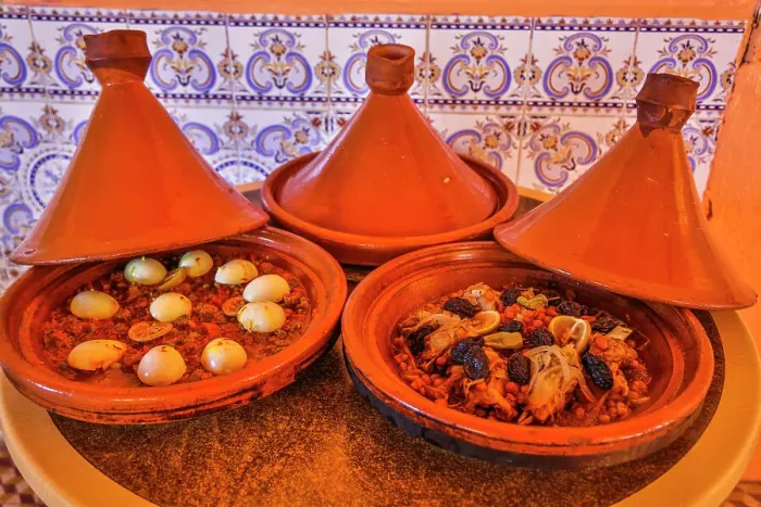 Framed Print : Morocco, Ouarzazate Province. Ait Ben Haddou, cooking food in a tagine Framed Print : Morocco, Ouarzazate Province. Ait Ben Haddou, cooking food in a tagine