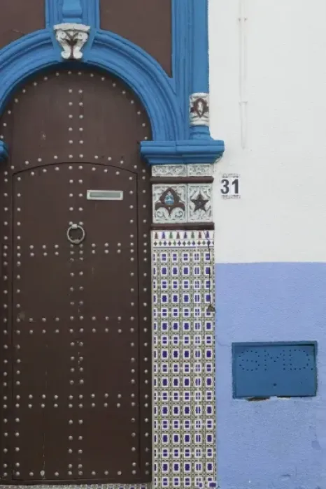 Framed Print : MOROCCO, Rabat: Kasbah des Oudaias, Doorway Detail Framed Print : MOROCCO, Rabat: Kasbah des Oudaias, Doorway Detail