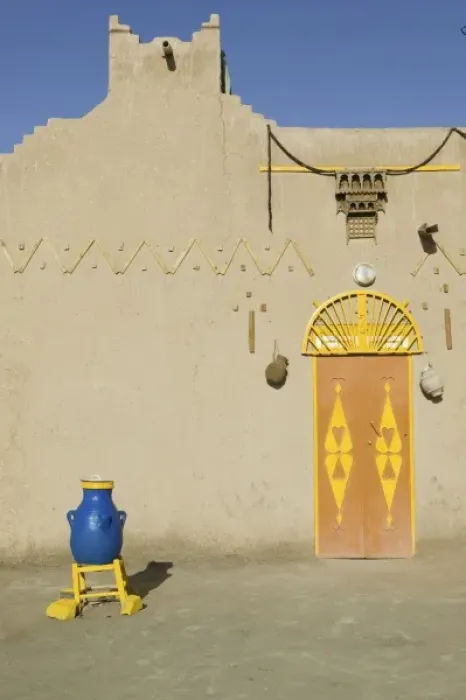 Framed Print : MOROCCO, Tafilalt, MERZOUGA: Mud House in Merzouga Town
