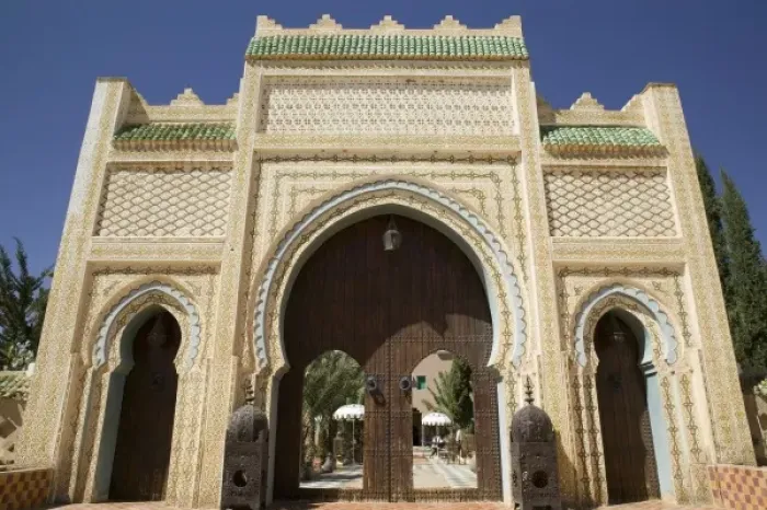 Framed Print : MOROCCO, Tafilalt, RISSANI: Hotel Kasbah Asmaa, Main Entrance Framed Print : MOROCCO, Tafilalt, RISSANI: Hotel Kasbah Asmaa, Main Entrance
