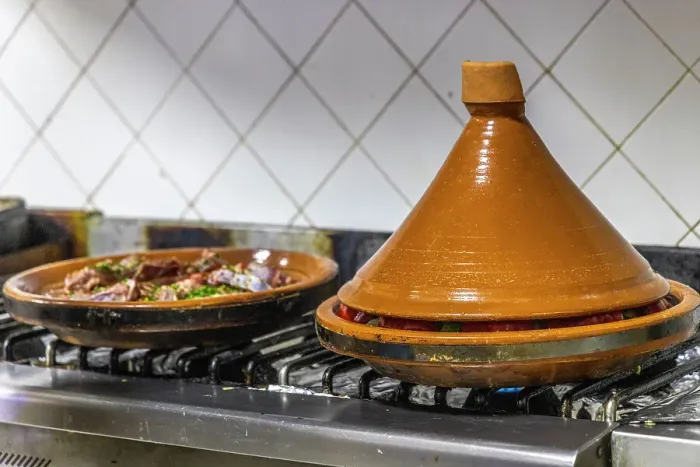 Framed Print : Morocco, Taroudant Province. Hotel Dar Zitoune, cooking food in a tagine Framed Print : Morocco, Taroudant Province. Hotel Dar Zitoune, cooking food in a tagine