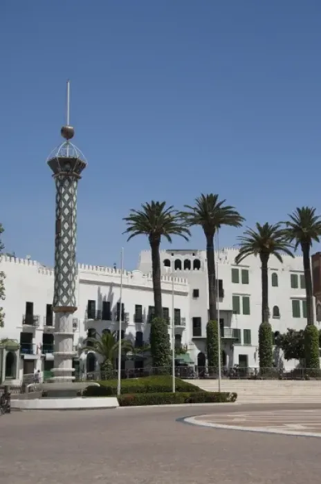 Framed Print : Morocco, Tetouan. Primo Square, Place de Hassan II & Royal Palace Framed Print : Morocco, Tetouan. Primo Square, Place de Hassan II & Royal Palace