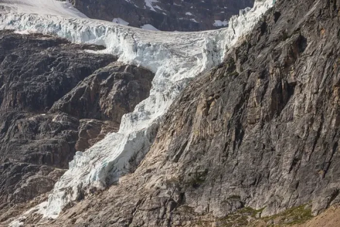 Framed Print : Mount Edith Cavell, Jasper National Park, Alberta. The toe of the receding Angel Glacier