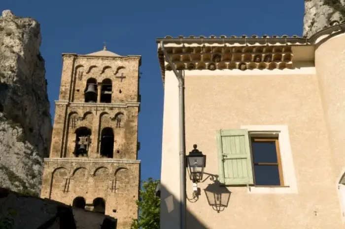 Framed Print : Moustiers-Sainte-Marie bell tower, Provence, France