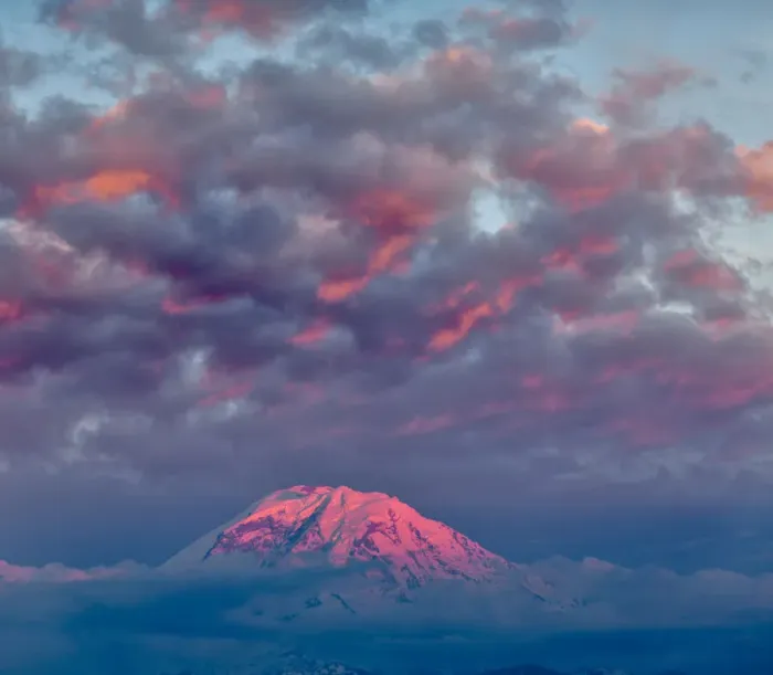 Framed Print : Mt. Rainier at sunset, Washington State Framed Print : Mt. Rainier at sunset, Washington State
