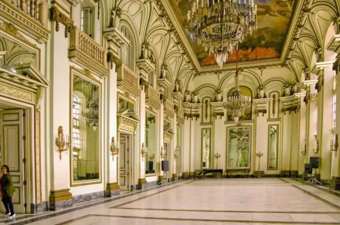 Framed Print : Museo de La Revolucion