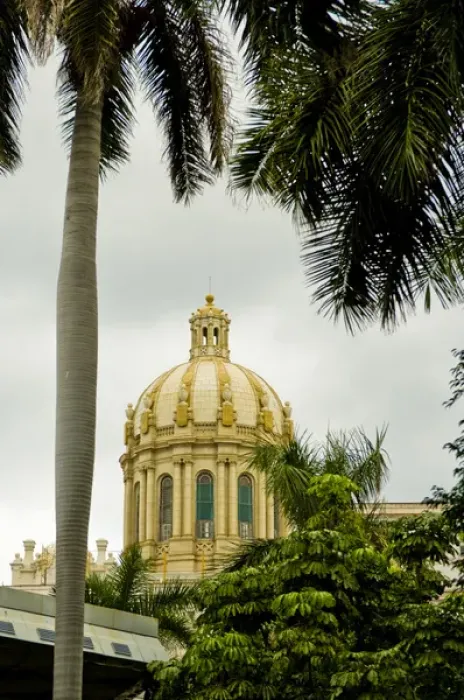 Framed Print : Museo de La Revolucion, Museum of the Revolution, former Presidential Palace in Central Framed Print : Museo de La Revolucion, Museum of the Revolution, former Presidential Palace in Central