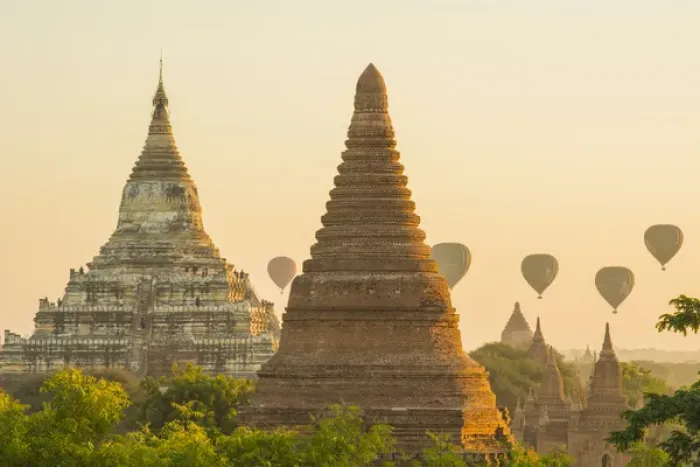 Framed Print : Myanmar. Bagan. Hot air balloons rising over the temples of Bagan