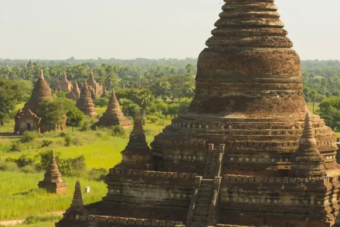 Framed Print : Myanmar. Bagan. The plain of Bagan is dotted with hundreds of temples Framed Print : Myanmar. Bagan. The plain of Bagan is dotted with hundreds of temples