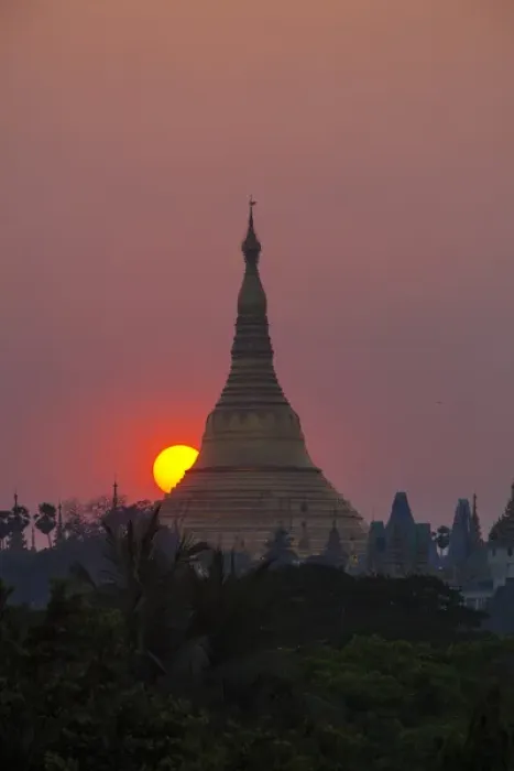 Framed Print : Myanmar, Yangon. Schwedagon Temple at sunset Framed Print : Myanmar, Yangon. Schwedagon Temple at sunset
