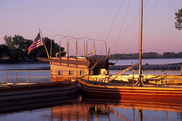 N. A. USA, Iowa, Onawa Wooden keelboat, full-scale replica of their main boat, on Blue Lake