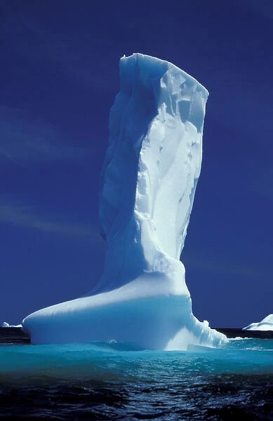 NA, Canada, Newfoundland, Trinity Bay Iceberg, Melrose