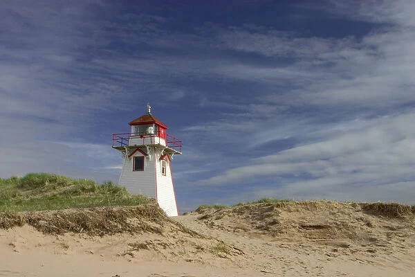 NA, Canada, Prince Edward Island National Park. Cove Head lighthouse