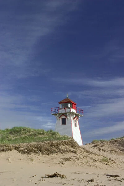 NA, Canada, Prince Edward Island National Park. Cove Head lighthouse