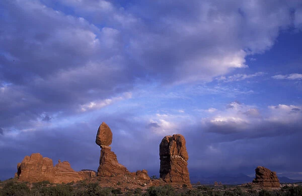 NA, USA, Utah, Arches National Park. Balanced Rock in late afternoon