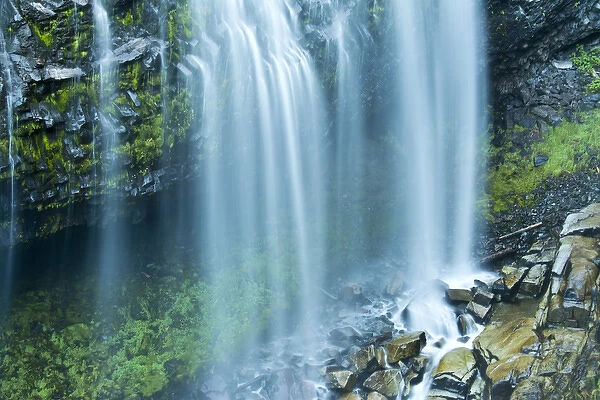 Narada Falls, Mount Rainier National Park, Washington, USA