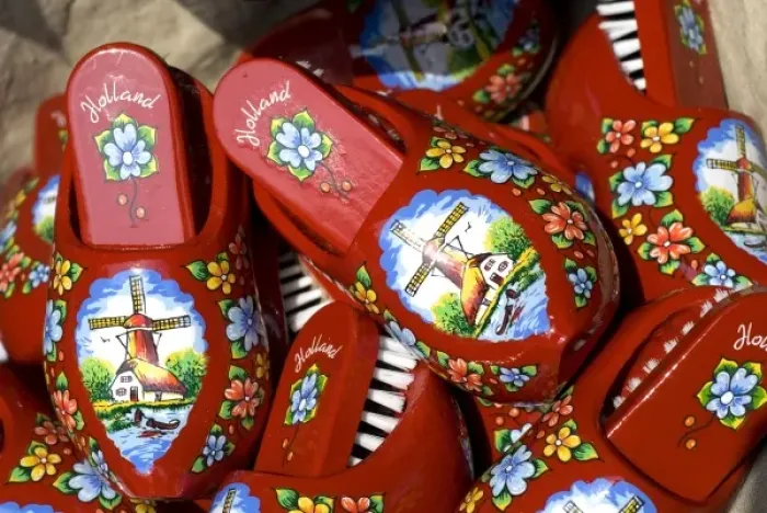 Framed Print : Netherlands (aka Holland), Lisse. Keukenhof Gardens. Red painted souvenir wooden shoes Framed Print : Netherlands (aka Holland), Lisse. Keukenhof Gardens. Red painted souvenir wooden shoes