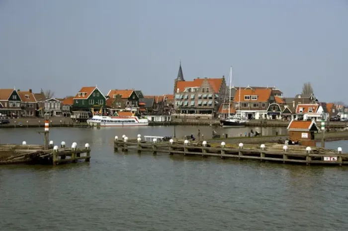 Framed Print : Netherlands (aka Holland), Volendam. Picturesque fishing village on the IJsselmeer Framed Print : Netherlands (aka Holland), Volendam. Picturesque fishing village on the IJsselmeer