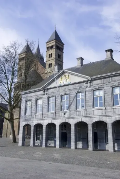 Framed Print : Netherlands, Limburg, Mstricht, Basilica of Saint Servatius and old Guard House Framed Print : Netherlands, Limburg, Mstricht, Basilica of Saint Servatius and old Guard House