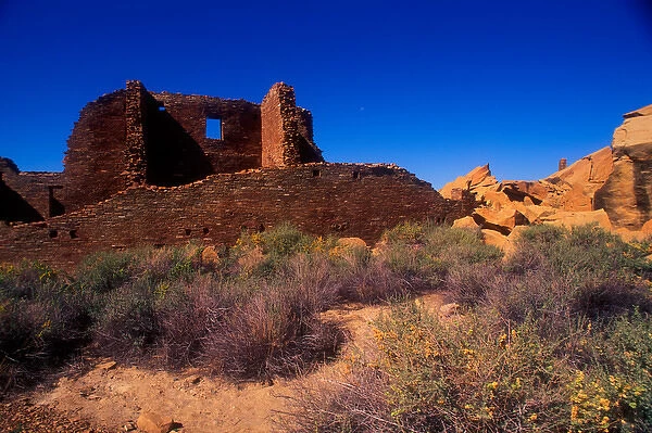 New Mexico: Chaco Culture National Historic Park, Anasazi Pueblo Bonito ruin