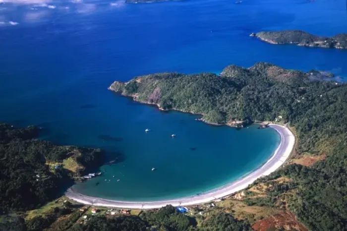 Framed Print : New Zealand, Horseshoe Bay, Stewart Island, Rakiura, aerial Framed Print : New Zealand, Horseshoe Bay, Stewart Island, Rakiura, aerial