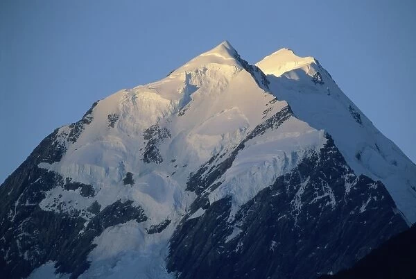 New Zealand, Mt. Cook, highest peak in New Zealand, 3754m. at sunset, Maori name is Aorangi