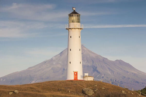 New Zealand, North Island, New Plymouth-area, Pungarehu, Cape Egmont Lighthouse and Mt