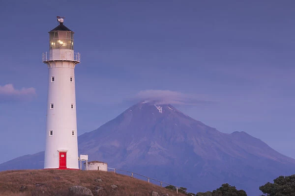 New Zealand, North Island, New Plymouth-area, Pungarehu, Cape Egmont Lighthouse and Mt