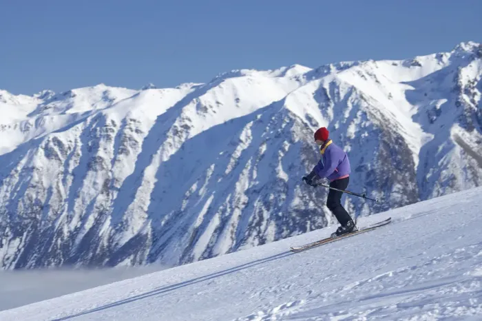 Framed Print : New Zealand, South Island, Canterbury, Mackenzie Country, Skier, Roundhill Ski Area