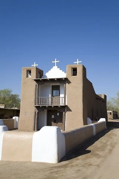 NM, New Mexico, Taos Pueblo, inhabited for 1000 years, San Geronimo Church ( St. Jerome)
