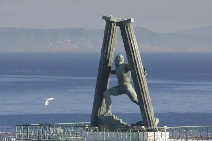 Framed Print : North Africa, Spanish Morocco, Ceuta. Pillars of Hercules sculpture overlooking