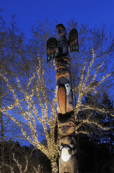 North America, Canada, British Columbia, Victoria. Totem Pole at the Butchart Gardens