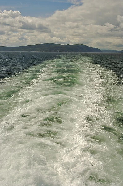 North America, Canada, Quebec, North Shore. The wake of a cruise boat as it goes