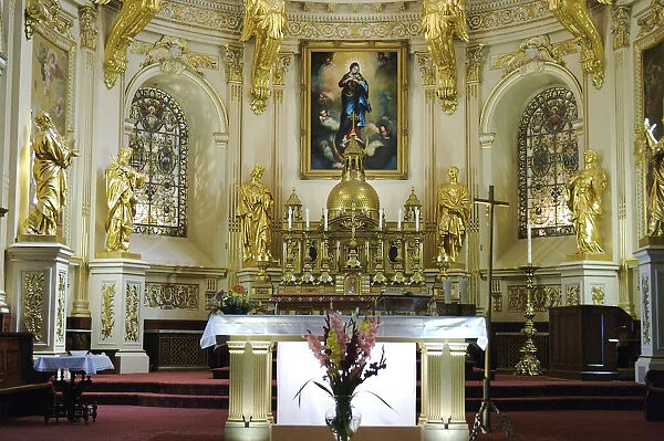 North America, Canada, Quebec, Old Quebec City. Altar of the Basilique Notre-Dame-de-Quebec