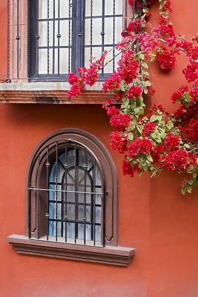 North America, Central Mexico, Guanajuato state, San Miguel de Allende. Windows of casa