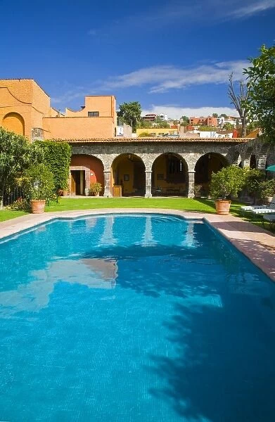 North America, Mexico, Guanajuato state, San Miguel de Allende. The swimming pool