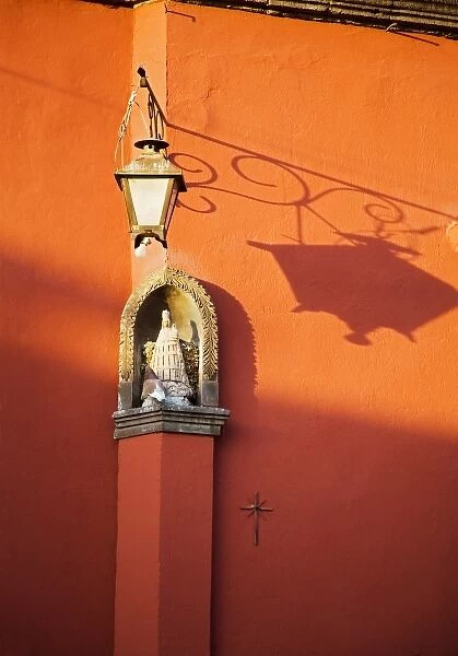 North America, Mexico, Guanajuato state, San Miguel de Allende. A street lantern