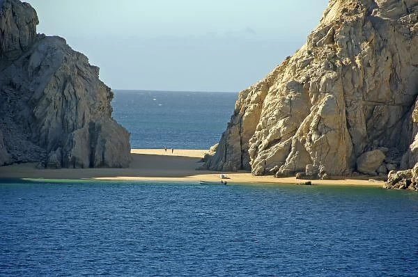 North America, Mexico, State of Baja California Sur, Cabo San Lucas. Lover s