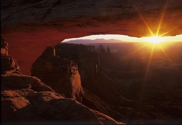 North America, U. S. A. Utah, Canyonlands National Park, Mesa Arch, Island in the Sky