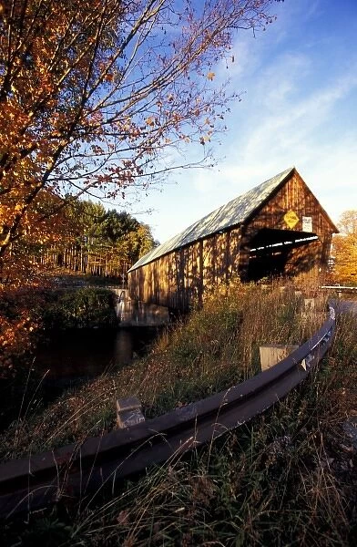 North America, United States, Vermont, Woodstock. The Lincoln Covered Bridge built