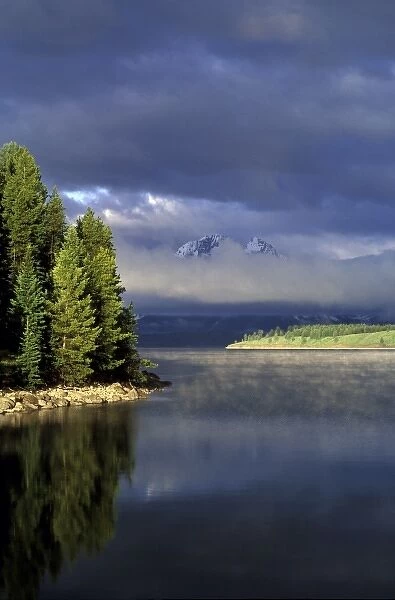 North America, United States, Wyoming, Grand Teton. Reflection on lake
